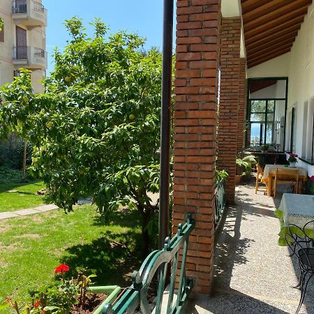 Casa Vacanze Gabbianella Villa Con Giardino Lungolago Maderno Toscolano Maderno Ngoại thất bức ảnh