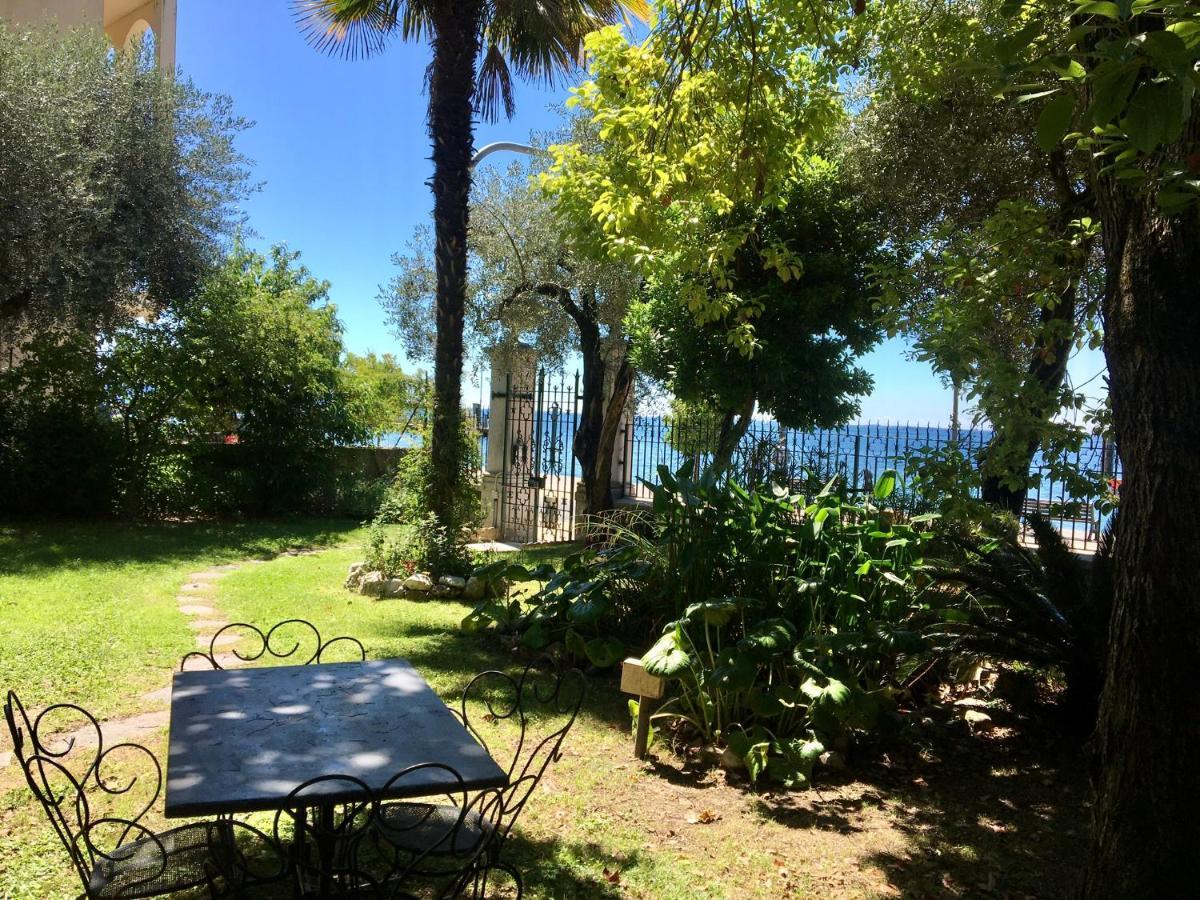 Casa Vacanze Gabbianella Villa Con Giardino Lungolago Maderno Toscolano Maderno Ngoại thất bức ảnh
